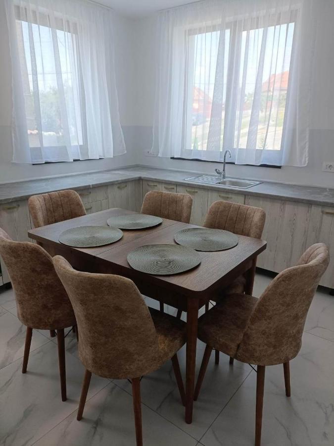 Casa Venus Hotel Sinmartin  Luaran gambar